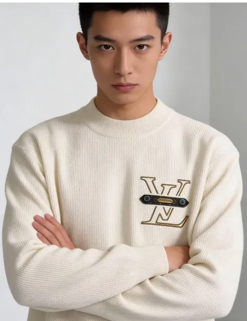 Louis Vuitton/Louis Vuitton chest old pattern leather crew neck sweater